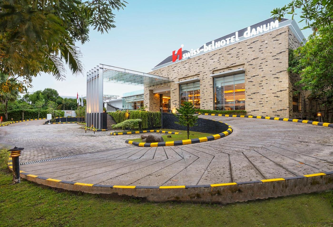 Swiss-Belhotel Danum Palangka Raya Exterior foto