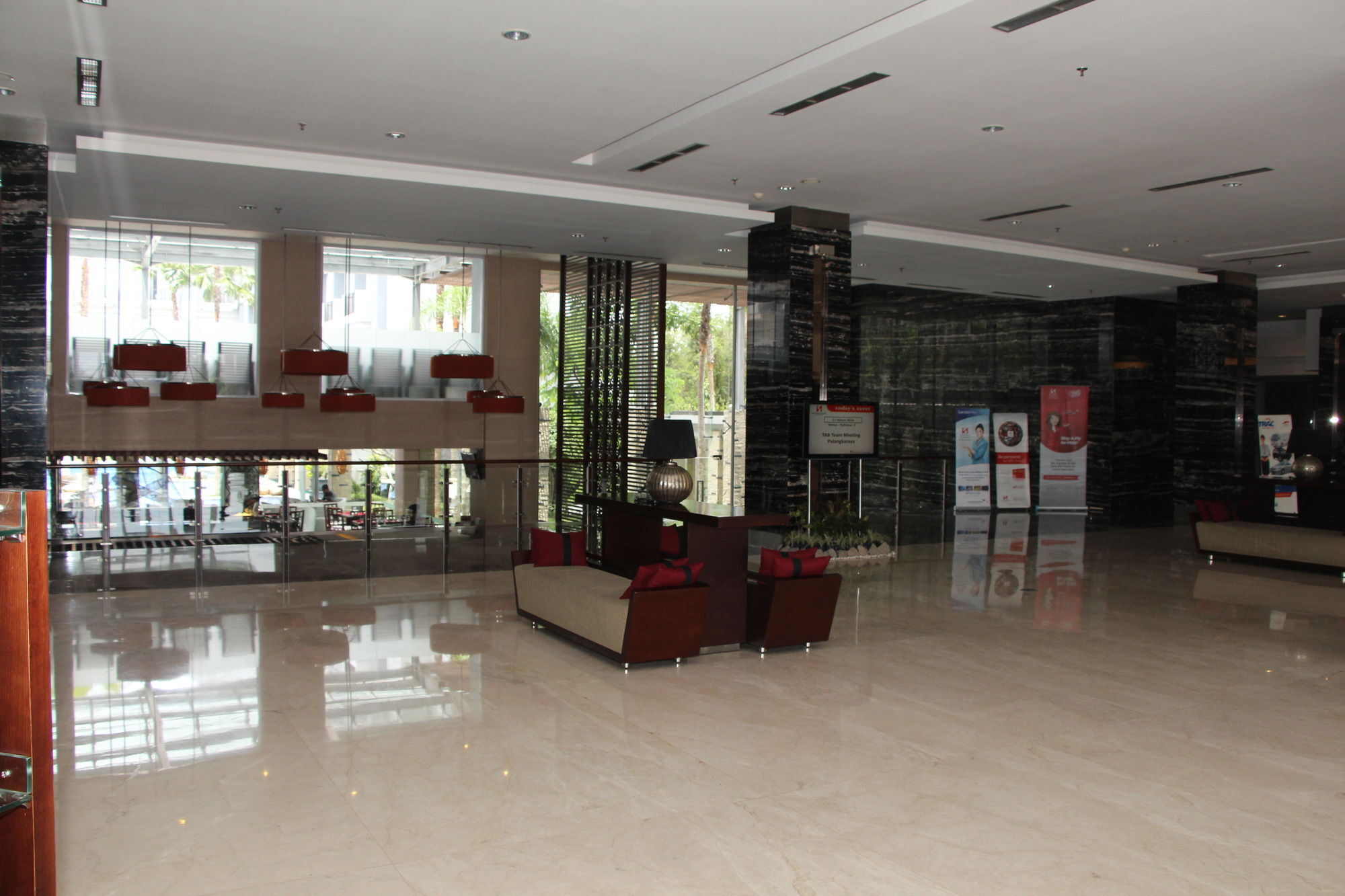 Swiss-Belhotel Danum Palangka Raya Exterior foto